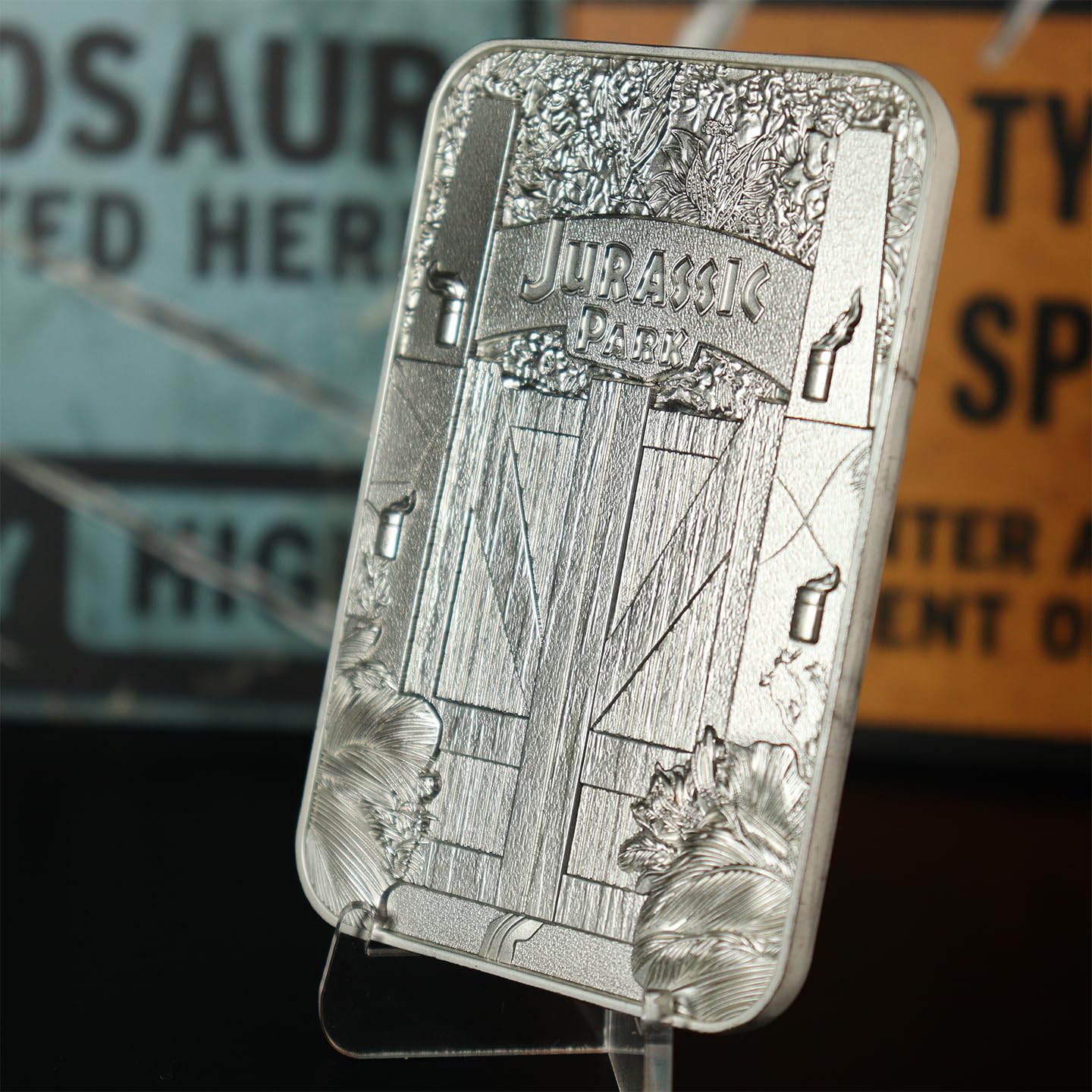Jurassic Park 限定版　シルバープレート Amazon.com: FaNaTtik Jurassic Park Gate Silver Limited